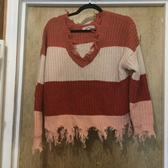 Love Tree destressed cropped knit sweater size medium - Picture 1 of 4